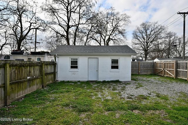 4320 Louisville Ave, Louisville, KY 40209