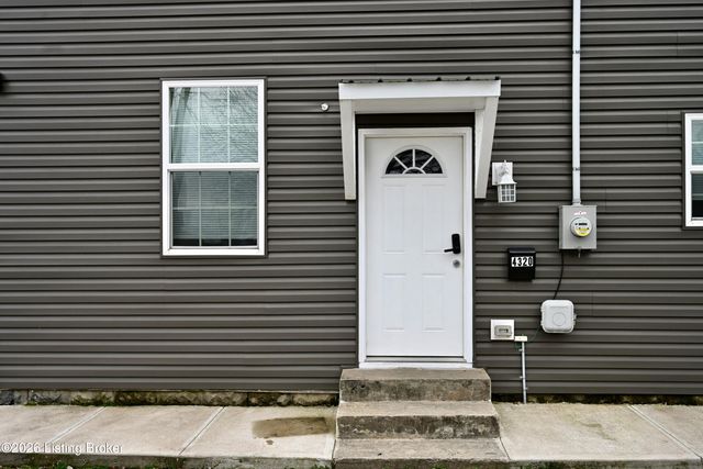 4320 Louisville Ave, Louisville, KY 40209