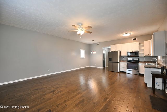 4320 Louisville Ave, Louisville, KY 40209