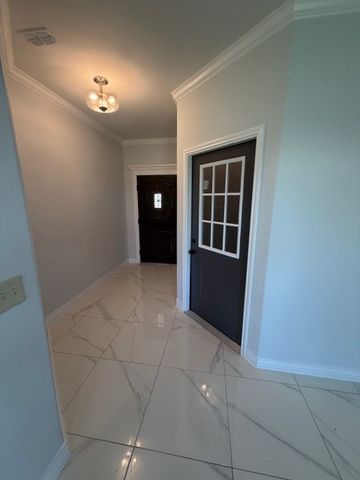 686 County Road 3061, Orange Grove, TX 78372