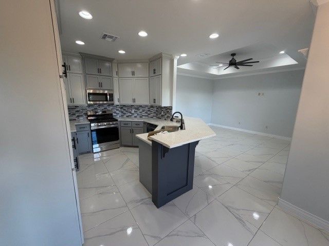 686 County Road 3061, Orange Grove, TX 78372