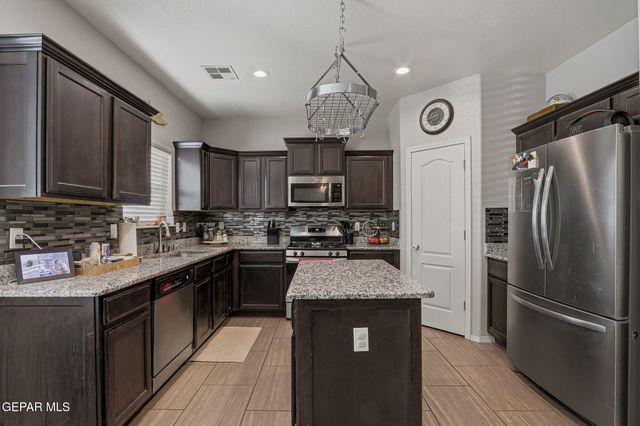 14462 FERNANDO ZUBIA Avenue, El Paso, TX 79938