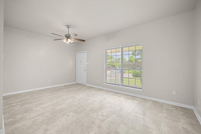 837 Eagles WAY, Leander, TX 78641