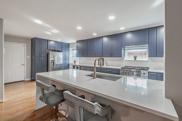 8426 Van Pelt Drive, Dallas, TX 75228