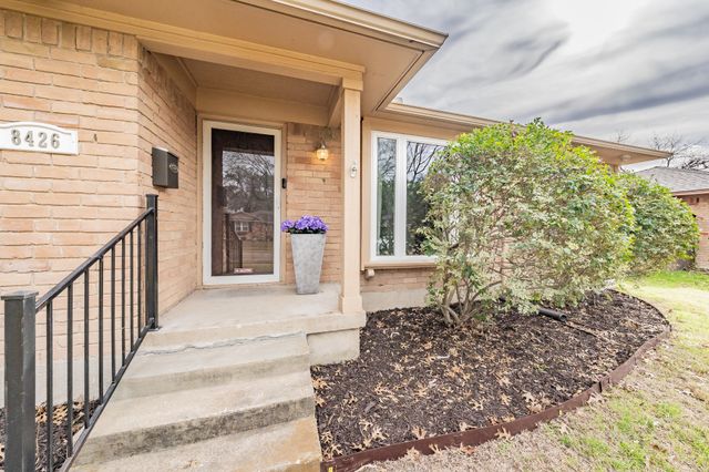 8426 Van Pelt Drive, Dallas, TX 75228