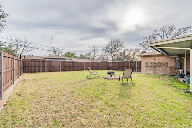 8426 Van Pelt Drive, Dallas, TX 75228