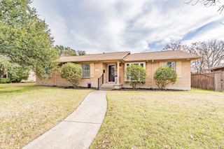 8426 Van Pelt Drive, Dallas, TX 75228