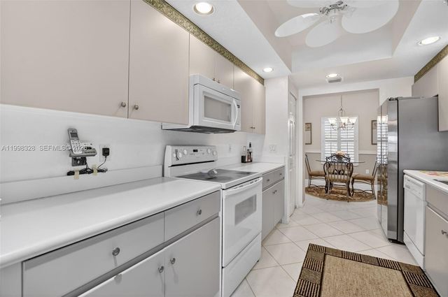 5938 Crystal Shores Dr 301 301, Boynton Beach, FL 33437