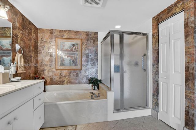 5938 Crystal Shores Dr 301 301, Boynton Beach, FL 33437