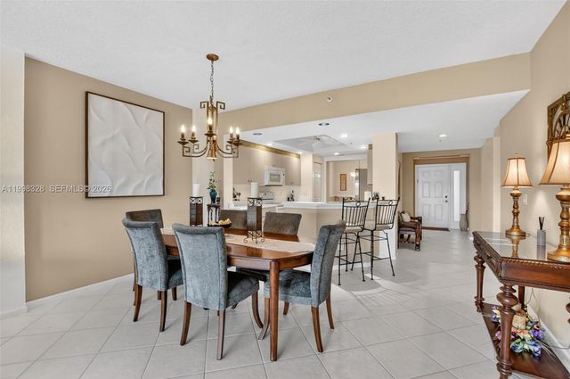 5938 Crystal Shores Dr 301 301, Boynton Beach, FL 33437