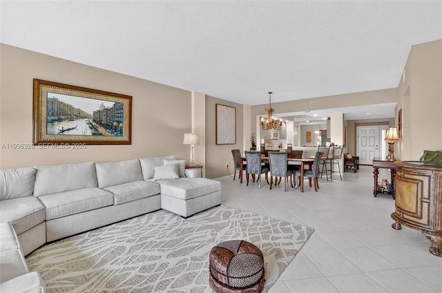 5938 Crystal Shores Dr 301 301, Boynton Beach, FL 33437