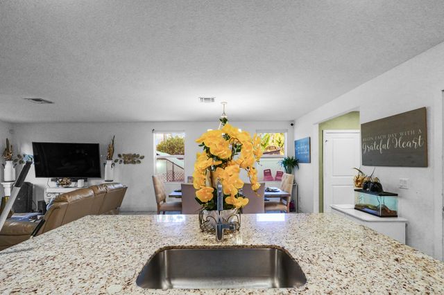 2533 Timber Forest Drive, West Palm Beach, FL 33415