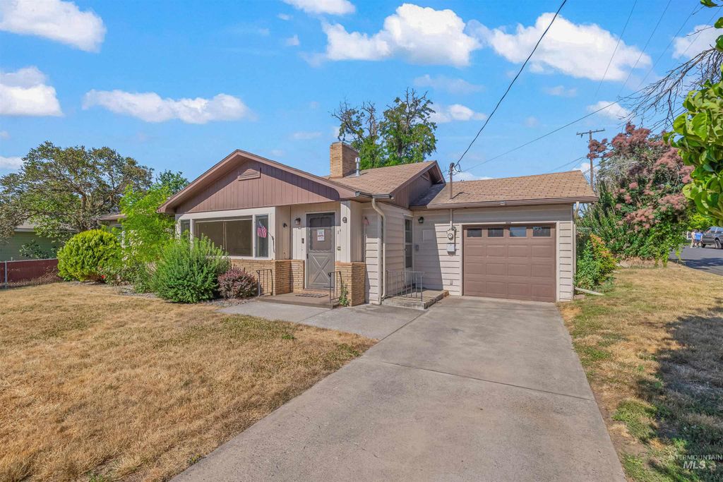 1452 12th Street, Lewiston, ID 83501