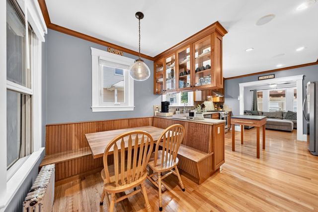 33 Union St, North Andover, MA 01845