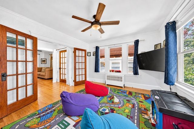 33 Union St, North Andover, MA 01845