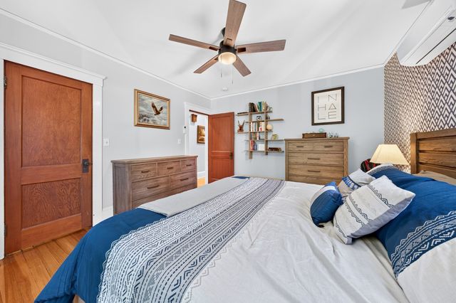 33 Union St, North Andover, MA 01845