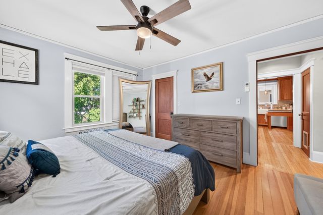 33 Union St, North Andover, MA 01845