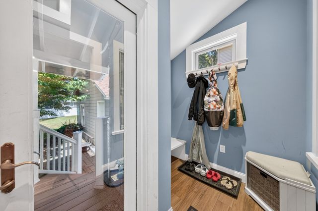 33 Union St, North Andover, MA 01845