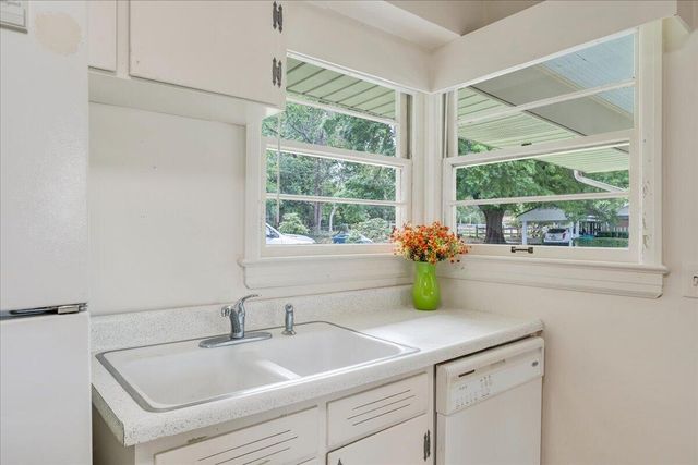 2725 Lofton RD SW, Roanoke, VA 24015