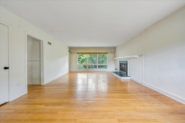 2725 Lofton RD SW, Roanoke, VA 24015