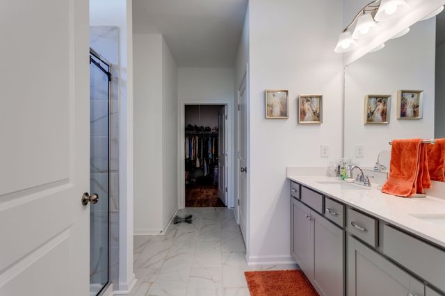 517 Morgan Meadows Way, Columbia, TN 38401