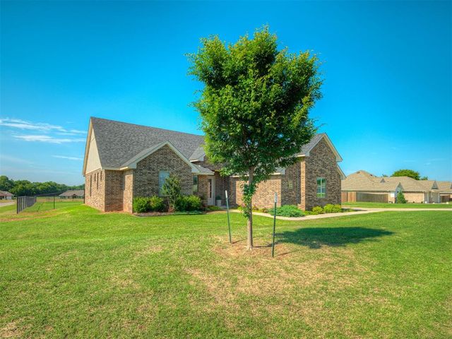 3390 Canadian Trail Court, Noble, OK 73068