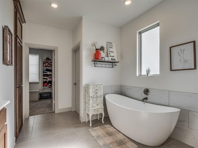 3390 Canadian Trail Court, Noble, OK 73068