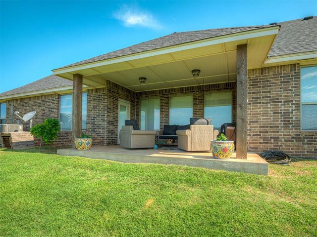 3390 Canadian Trail Court, Noble, OK 73068