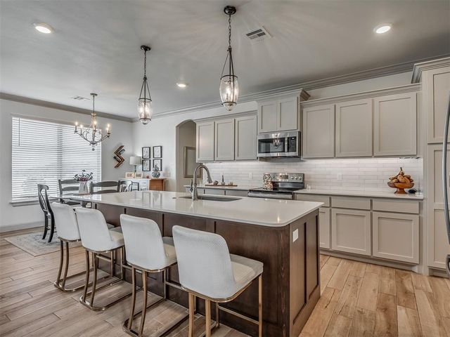 3390 Canadian Trail Court, Noble, OK 73068