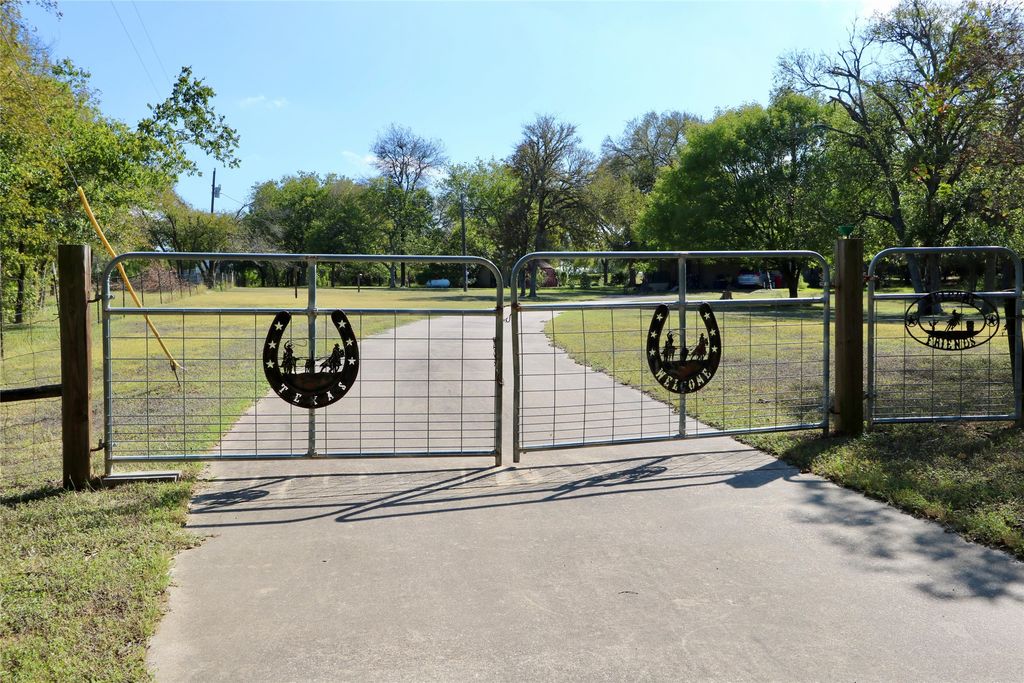 2784 Theresa Lane, Moody, TX 76557