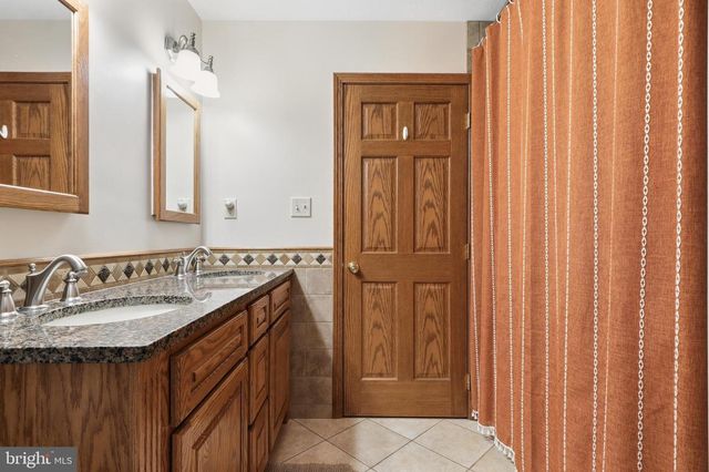 62 LAUREL DR, Hanover, PA 17331