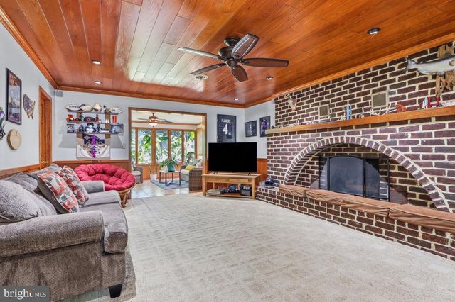 62 LAUREL DR, Hanover, PA 17331