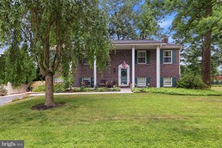 62 LAUREL DR, Hanover, PA 17331