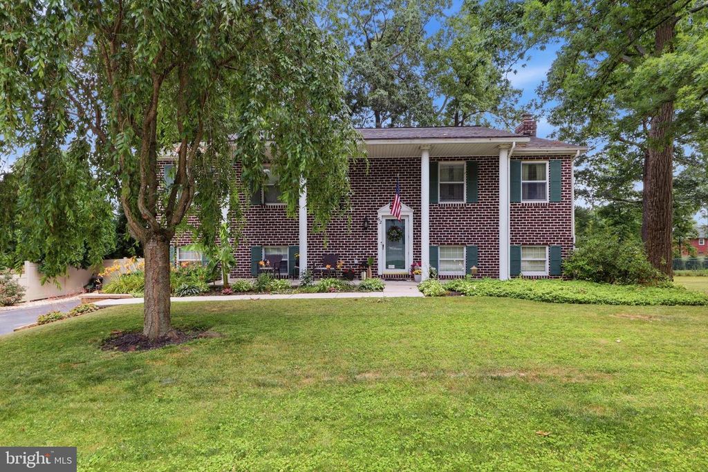 62 LAUREL DR, Hanover, PA 17331