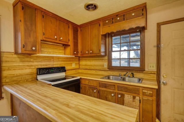 3195 Highway 213, Mansfield, GA 30055