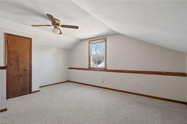 4033 Kalona RD, Portsmouth, VA 23703