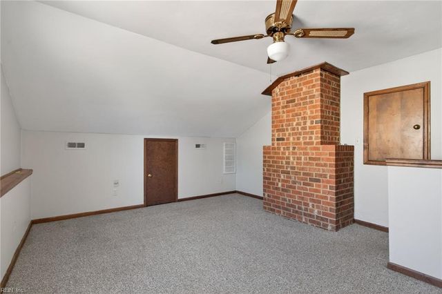 4033 Kalona RD, Portsmouth, VA 23703