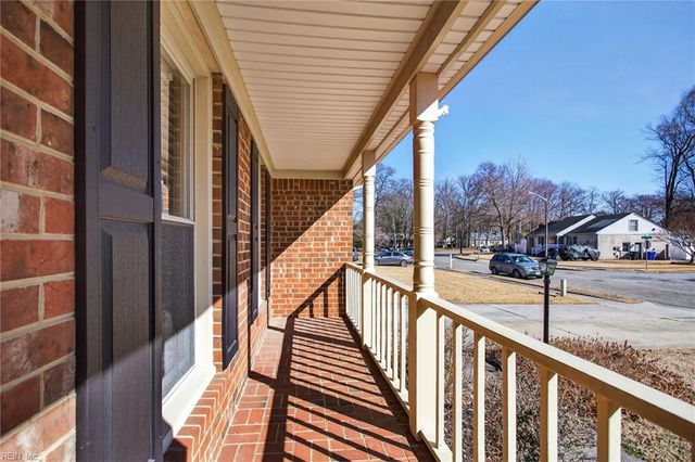 4033 Kalona RD, Portsmouth, VA 23703