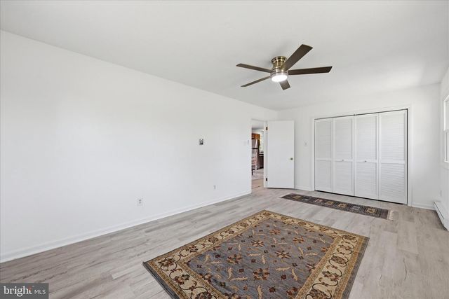 1381 LEETOWN RD, Summit Point, WV 25446