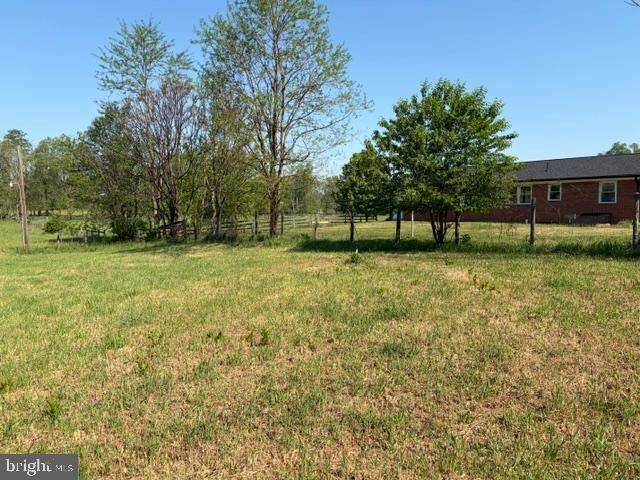 1381 LEETOWN RD, Summit Point, WV 25446