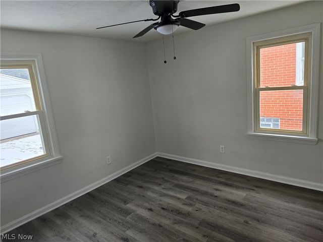 4667 E 86th Street, Garfield Heights, OH 44125