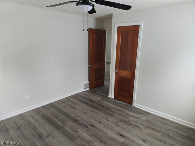 4667 E 86th Street, Garfield Heights, OH 44125
