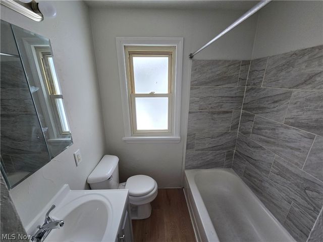 4667 E 86th Street, Garfield Heights, OH 44125