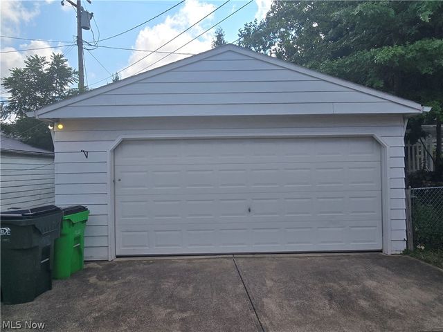 4667 E 86th Street, Garfield Heights, OH 44125
