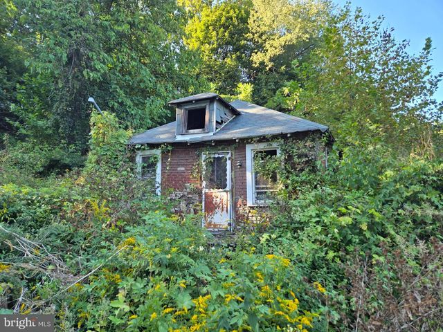 5 JANE ST, Coatesville, PA 19320