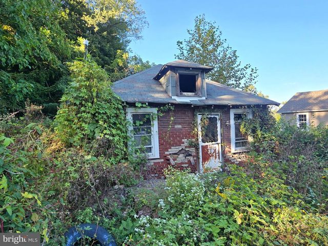 5 JANE ST, Coatesville, PA 19320