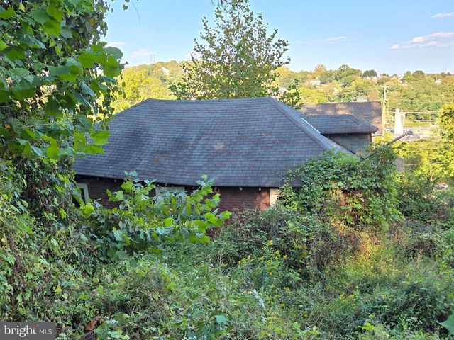 5 JANE ST, Coatesville, PA 19320