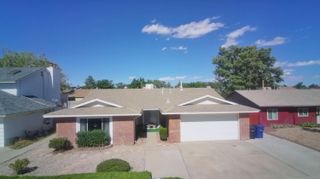 6133 Flor De Mayo Place NW, Albuquerque, NM 87120