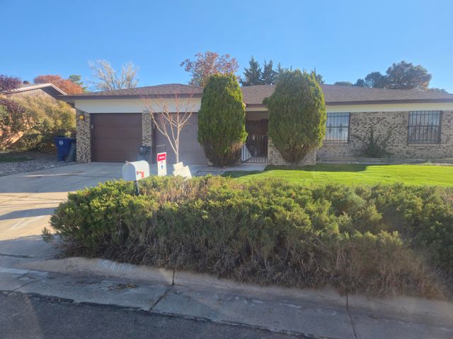 5406 Edwards Drive NE, Albuquerque, NM 87111