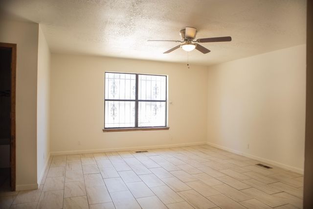 5406 Edwards Drive NE, Albuquerque, NM 87111